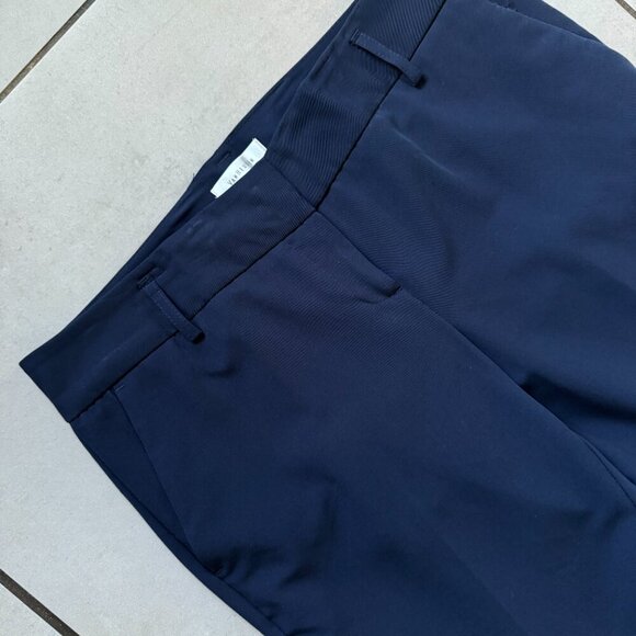 Van Heusen Navy Blue Pants Size 6 – Flawed - Picture 3 of 10